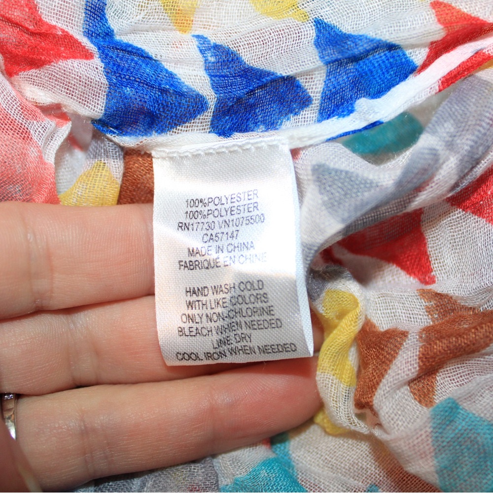 Colorful Geometric Pattern Infinity Scarf - Picture 5 of 5